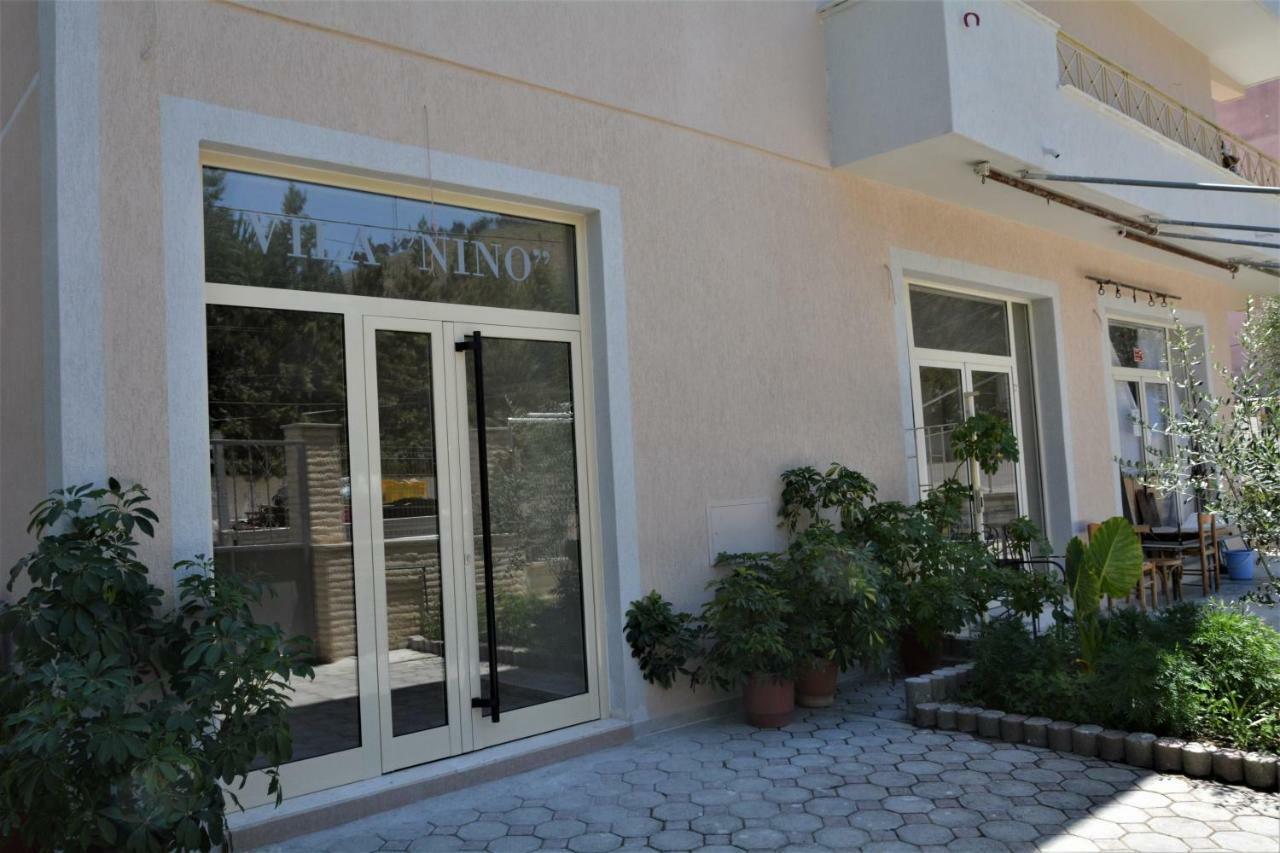 Hotel Vila Nino ベラト エクステリア 写真